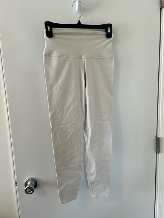 ALO Yoga Pants - Alo Alosoft High-Waist 7/8 Highlight Legging